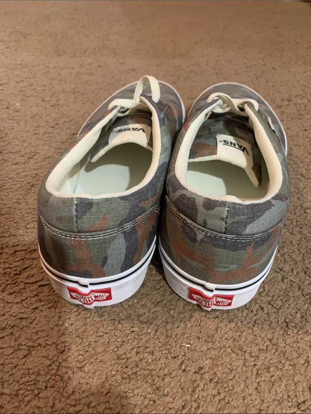 Vans - Picture 8 of 9